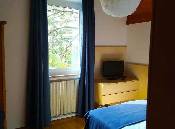 Будинок відпочинку Torre Garden - Casa Singola Nella Citta Di Con Giardino Privato Больцано